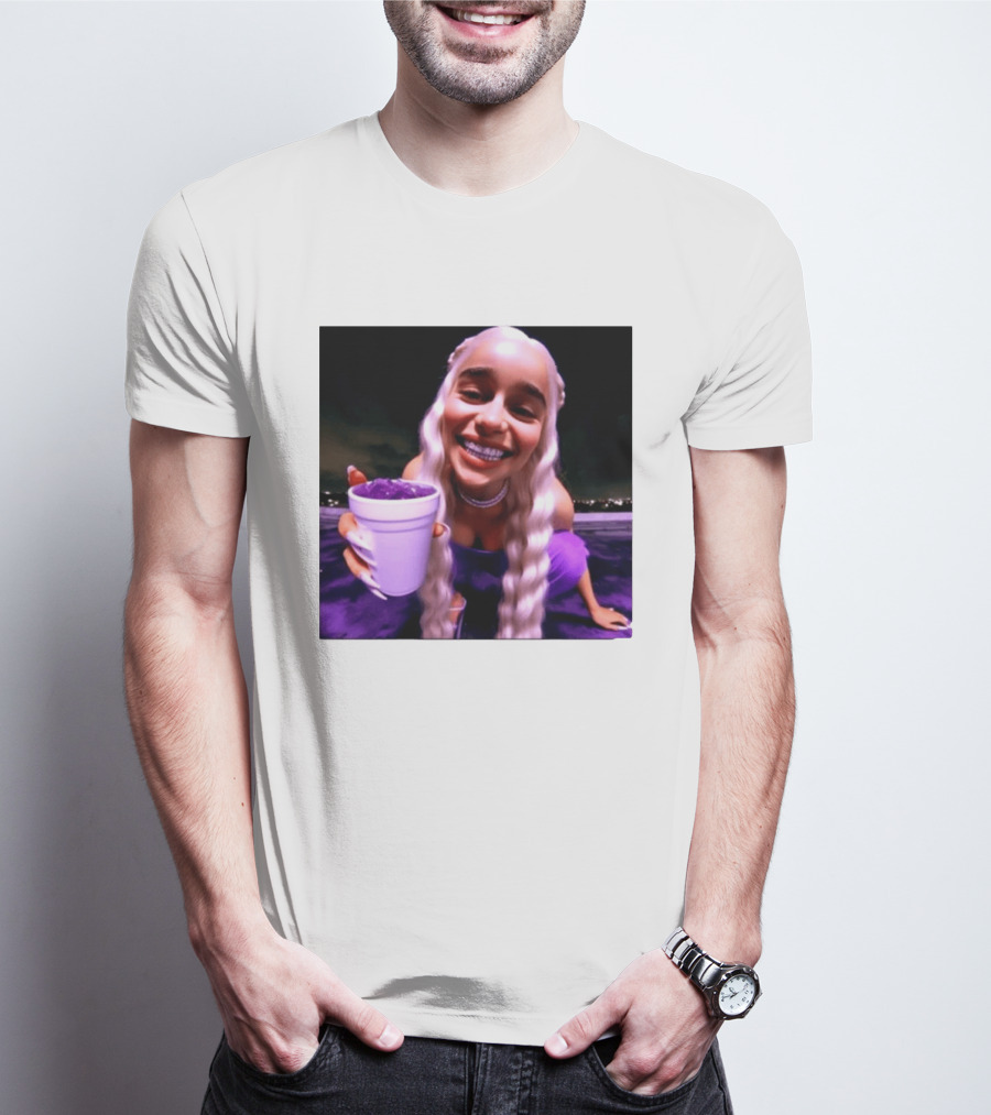 Emilia Clarke Purple Cup Queen Of Dragons Vibrant Smile T-Shirt