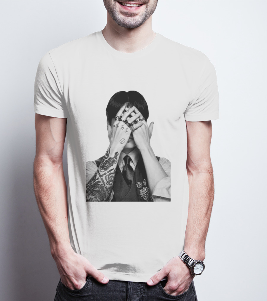 Jung Kook BTS Arirang Tour Tattoo Art Aesthetic T-Shirt