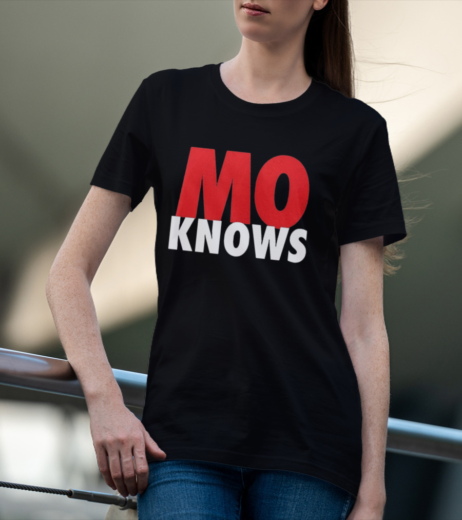 Mo Knows Chicago Cubs Iconic Fan T-Shirt