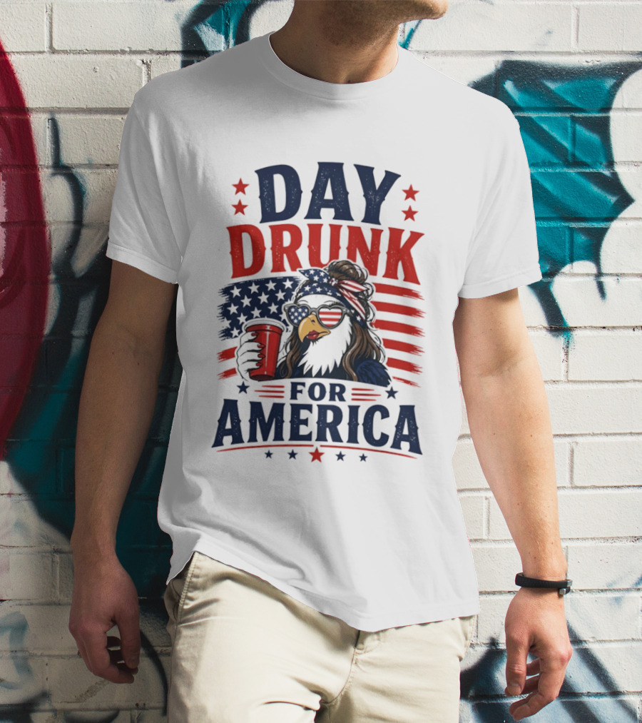 Day Drunk For America Patriotic Eagle With Flag And Red Cup T-Shirt