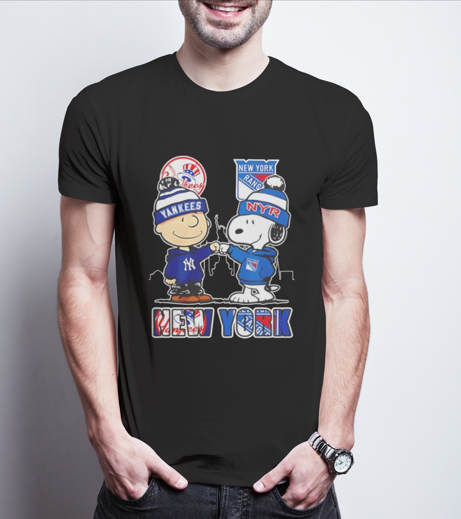 New York Yankees Vs Rangers Charlie Brown Snoopy Fan Gear T-Shirt