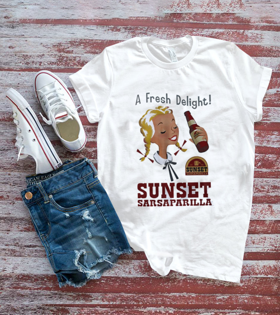 A Fresh Delight Sunset Sarsaparilla Bottle Vintage Fallout T-Shirt