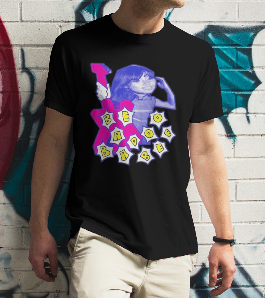 Beabadoobee Pop Art Style Guitar T-Shirt