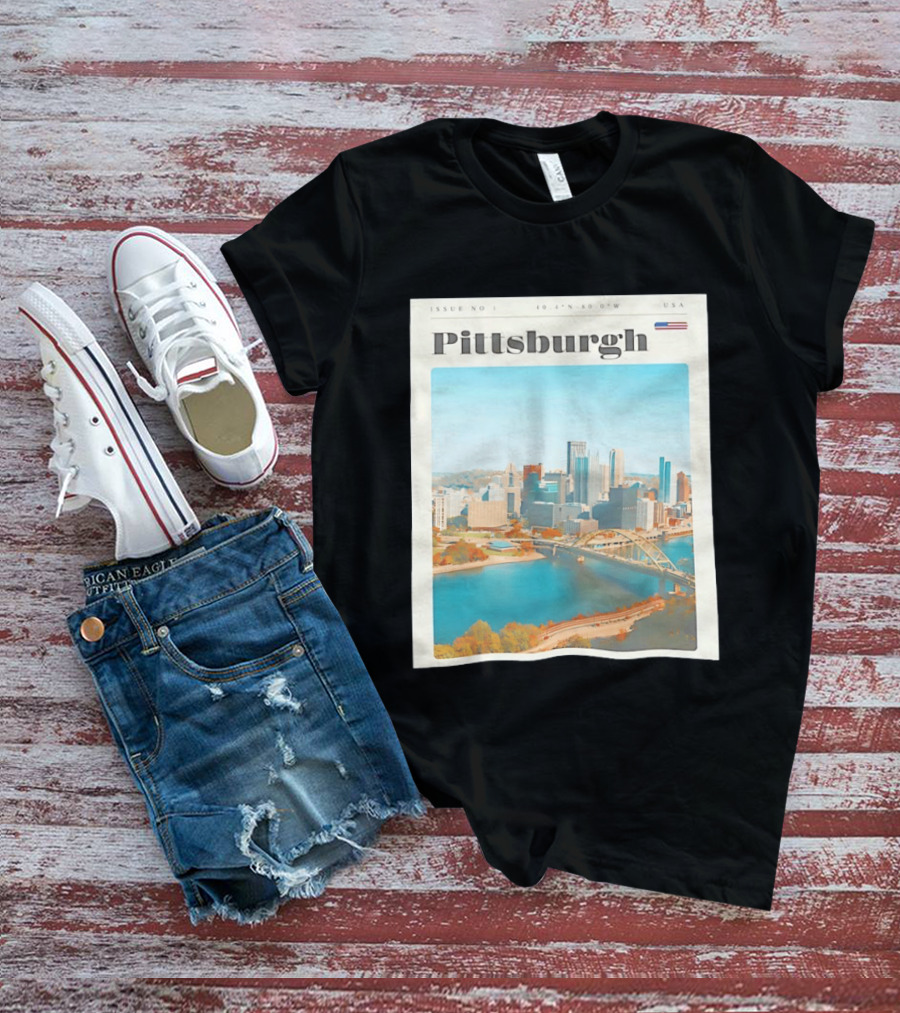 Pittsburgh Issue No 1 USA Flag 40.4°N 80.0°W Skyline T-Shirt