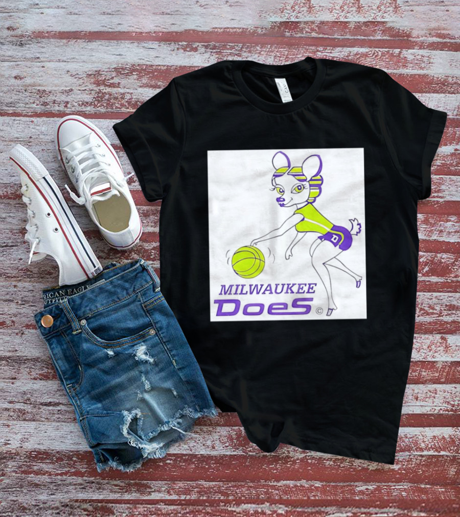 Milwaukee Does WPBL Vintage Basketball T-Shirt