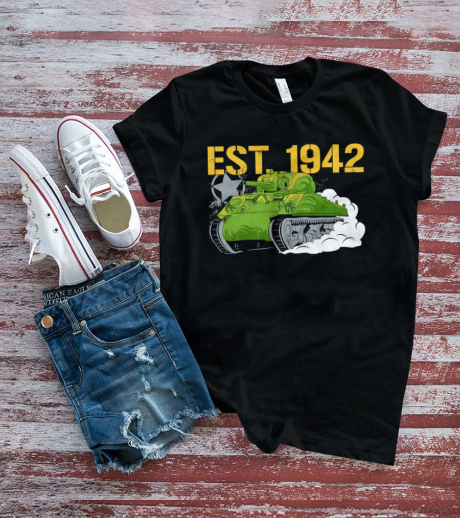 WW2 Sherman Tank EST 1942 World War II Historical Vehicle T-Shirt