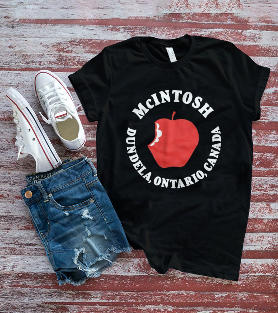 McIntosh Apple Dundela Ontario Canada Red Fruit T-Shirt