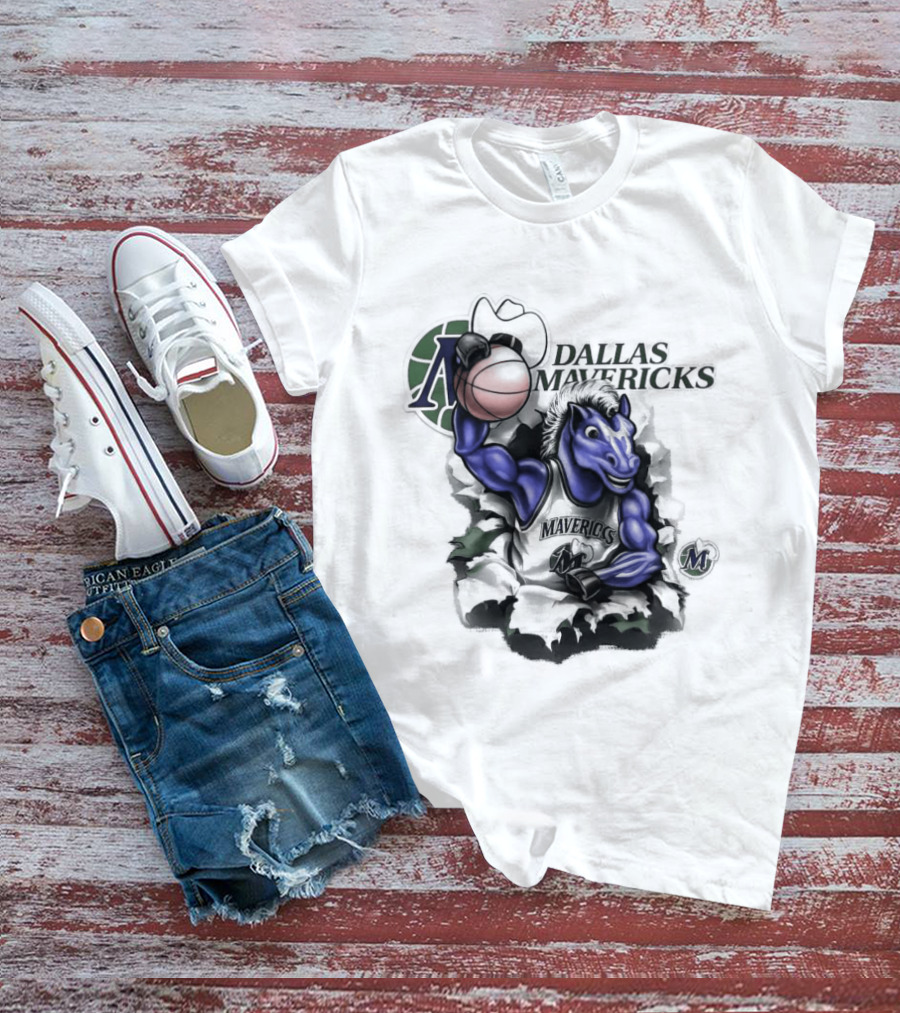 Dallas Mavericks Mitchell & Ness Breakthrough Basketball Horse T-Shirt