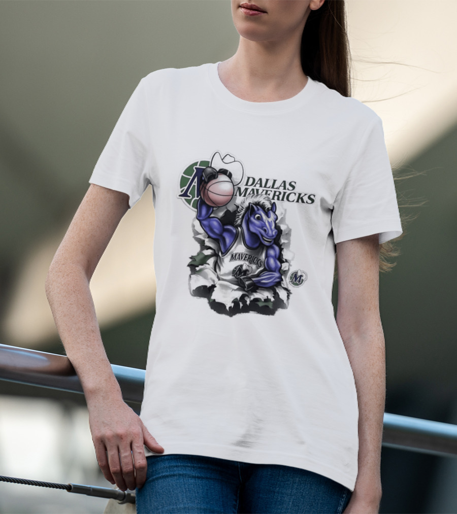 Dallas Mavericks Mitchell & Ness Breakthrough Basketball Horse T-Shirt
