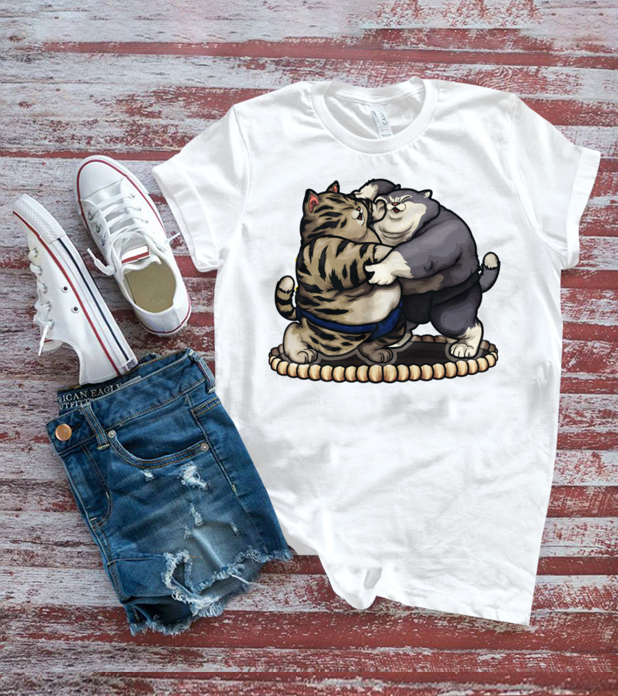 Sumo Wrestling Cats Battling In Traditional Ring T-Shirt