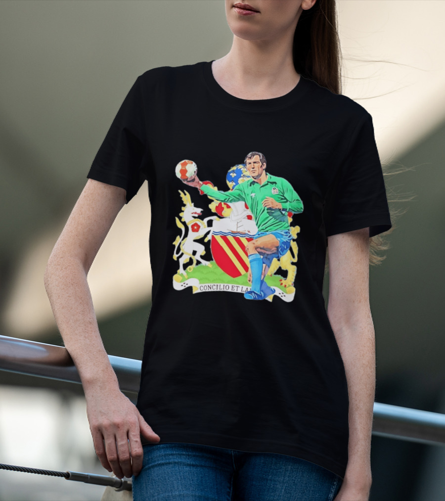 Joe Corrigan Manchester City Goalkeeper Concilio Et Labore Crest T-Shirt