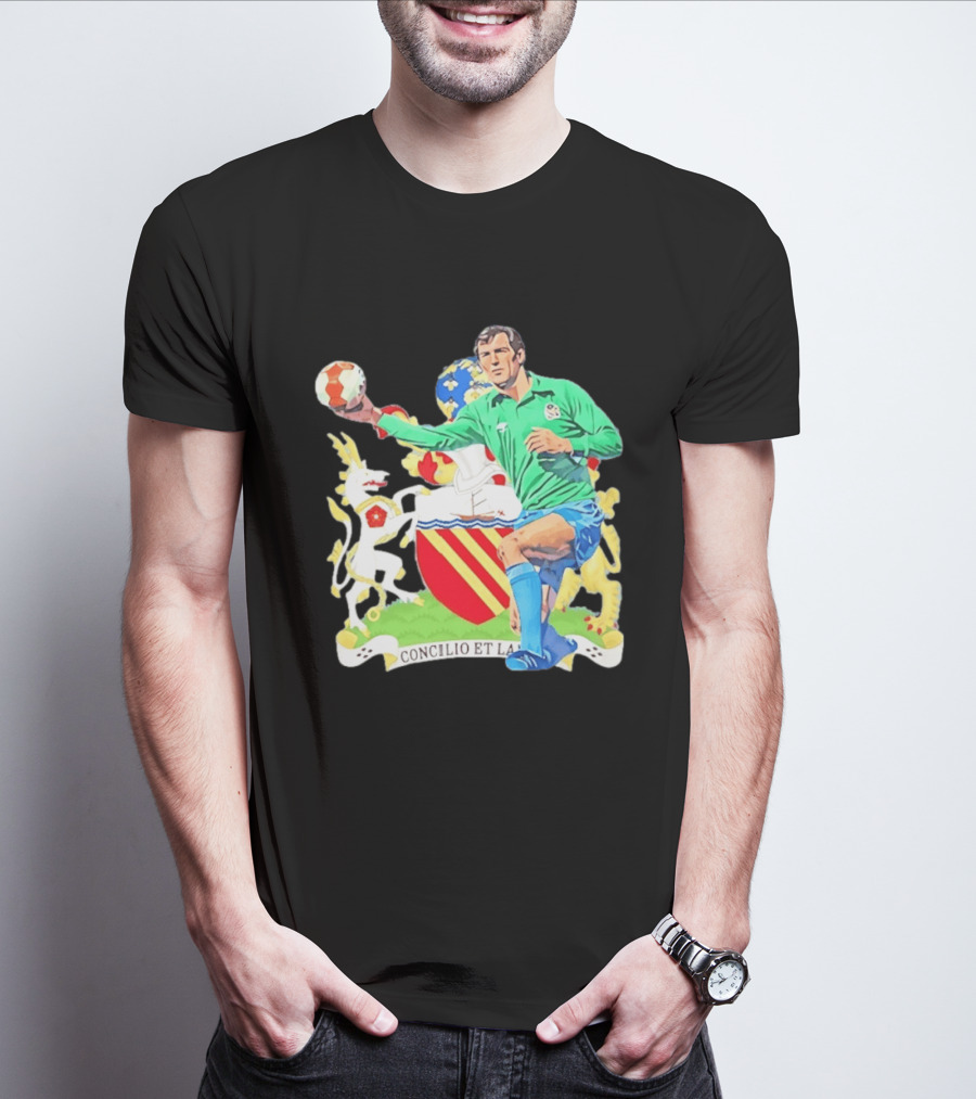 Joe Corrigan Manchester City Goalkeeper Concilio Et Labore Crest T-Shirt