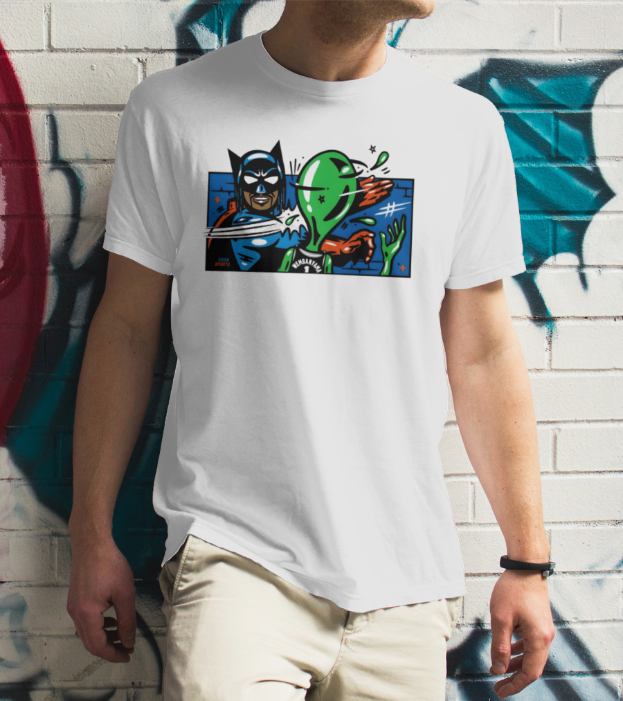 Batman Slapping Alien Knicks Beat Spurs NBA Final 2026 Soda Sports T-Shirt