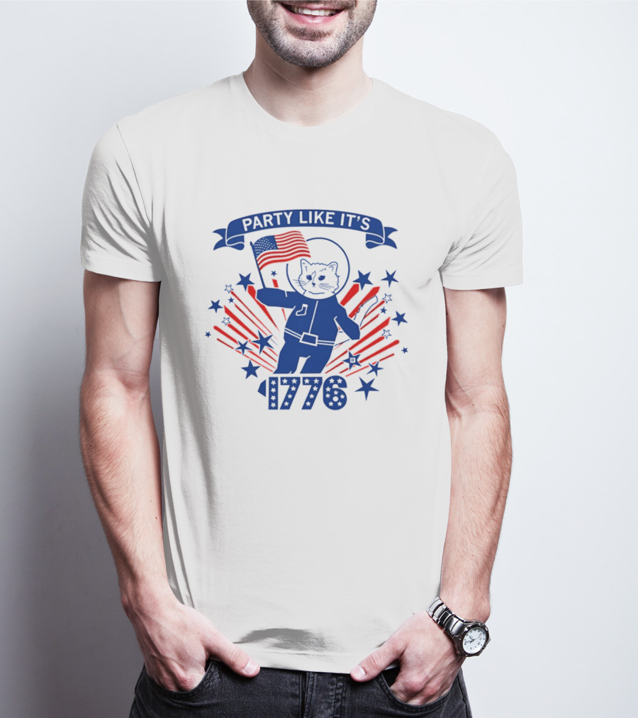 Party Like It's 1776 Astronaut Cat Holding American Flag With Stars T-Shirt
