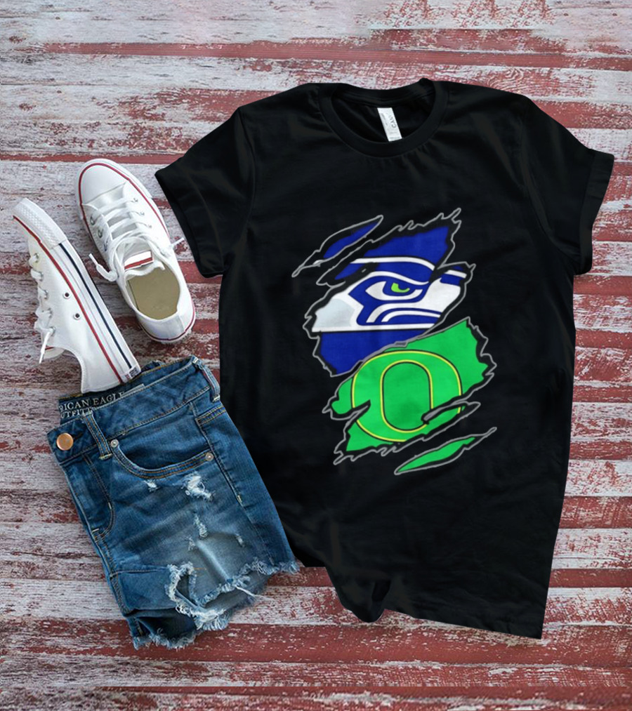 Seattle Seahawks Oregon Ducks Two Teams One Heart Scratch T-Shirt