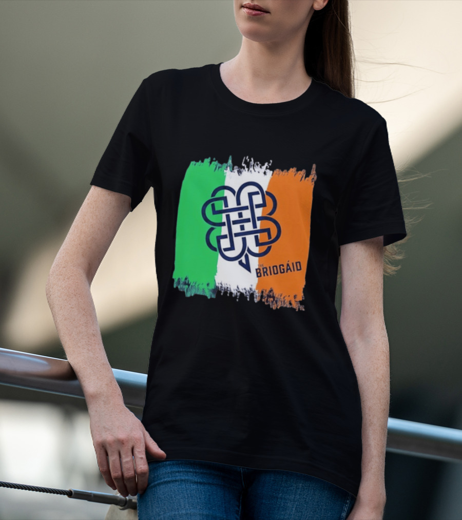 The Briogáid Celtic Knot Irish Flag T-Shirt