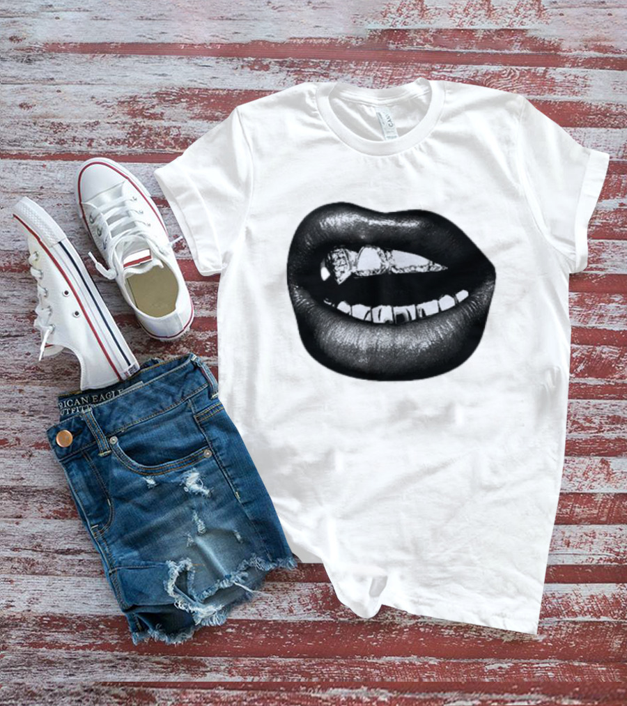 Dallas Cowboys Cheerleaders Black & White Lips Kevin Ozowski T-Shirt