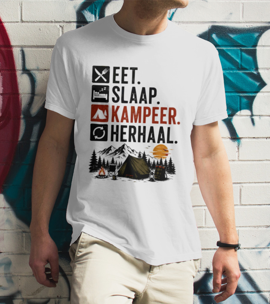 Eet Slaap Kampeer Herhaal Camping Tent Mountains Campfire Sunset T-Shirt