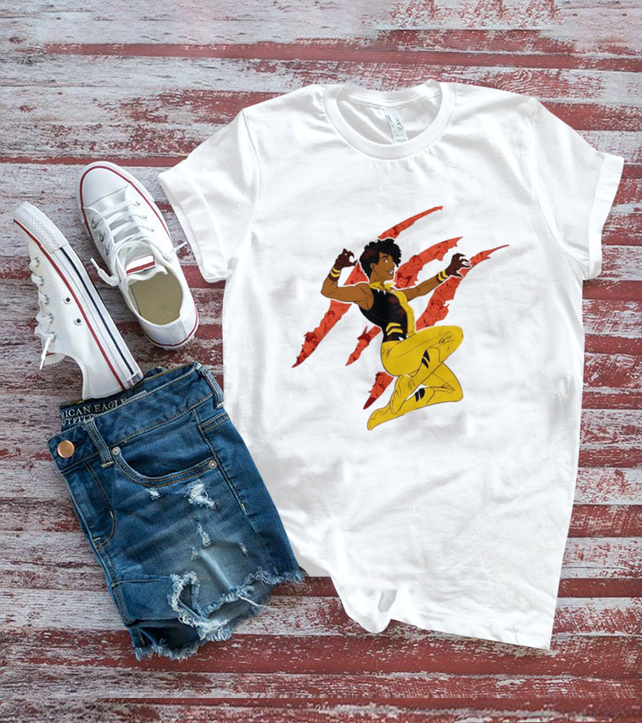 Superhero Vixen DC Comics Heroic Action Scratches T-Shirt