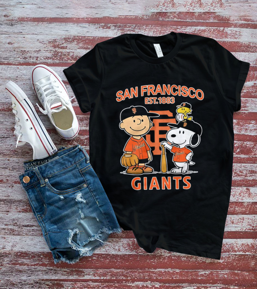 San Francisco Giants Peanuts Snoopy Charlie Brown Woodstock Est 1883 T-Shirt