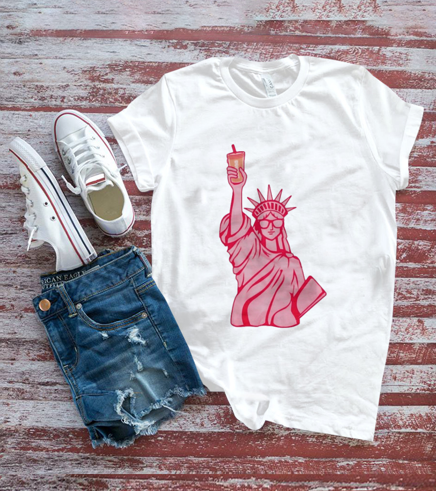 Statue Of Liberty Sunglasses Iced Drink T-Shirt
