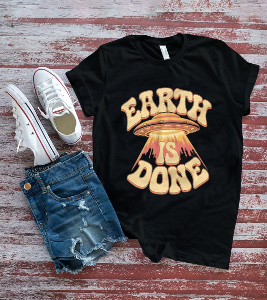 Earth Is Done UFO Spaceship Abducting City Skyline T-Shirt