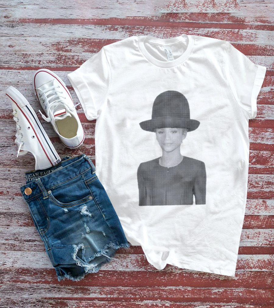 Zendaya Halftone Minimalist Style Fashion Influence T-Shirt