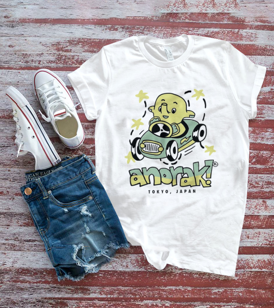 Anorak Tokyo Japan Elephant Cartoon In Car With Stars T-Shirt