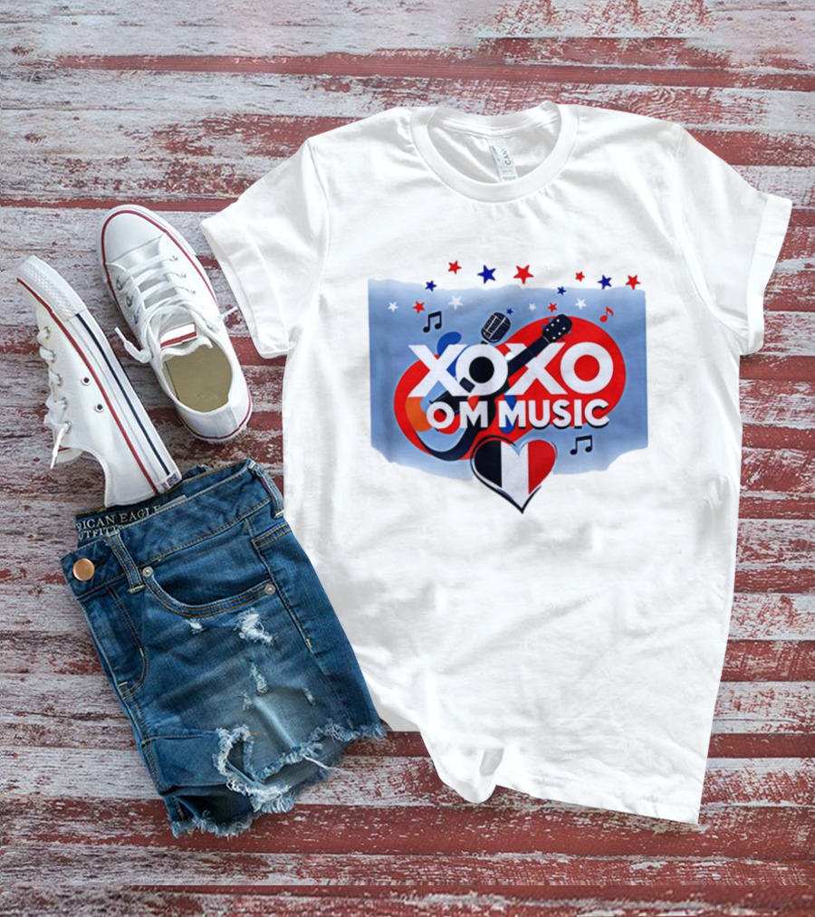 XOXO OM Music France Heart Guitar Microphone Notes Stars T-Shirt