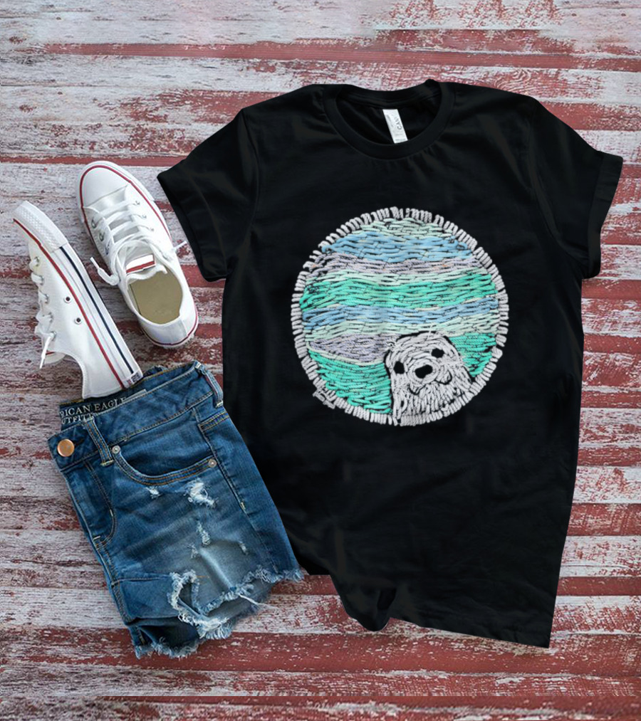 Woven Yarn Seal Ocean Colors Embroidery T-Shirt