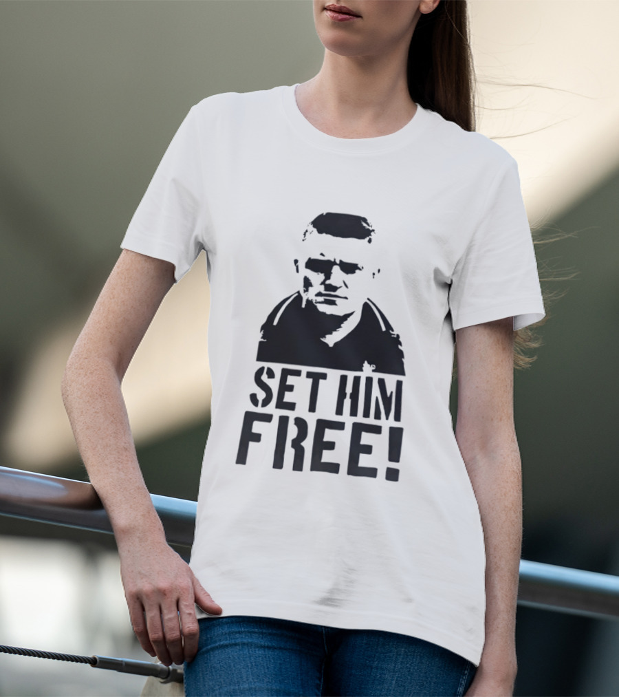 Tommy Robinson Set Him Free Activism Message T-Shirt