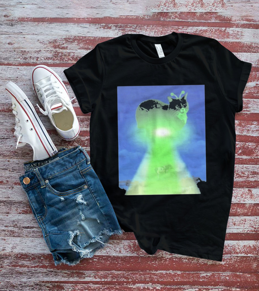 Alien Kitty UFO Beaming Cat Abduction With Tractor Beam And Cow T-Shirt