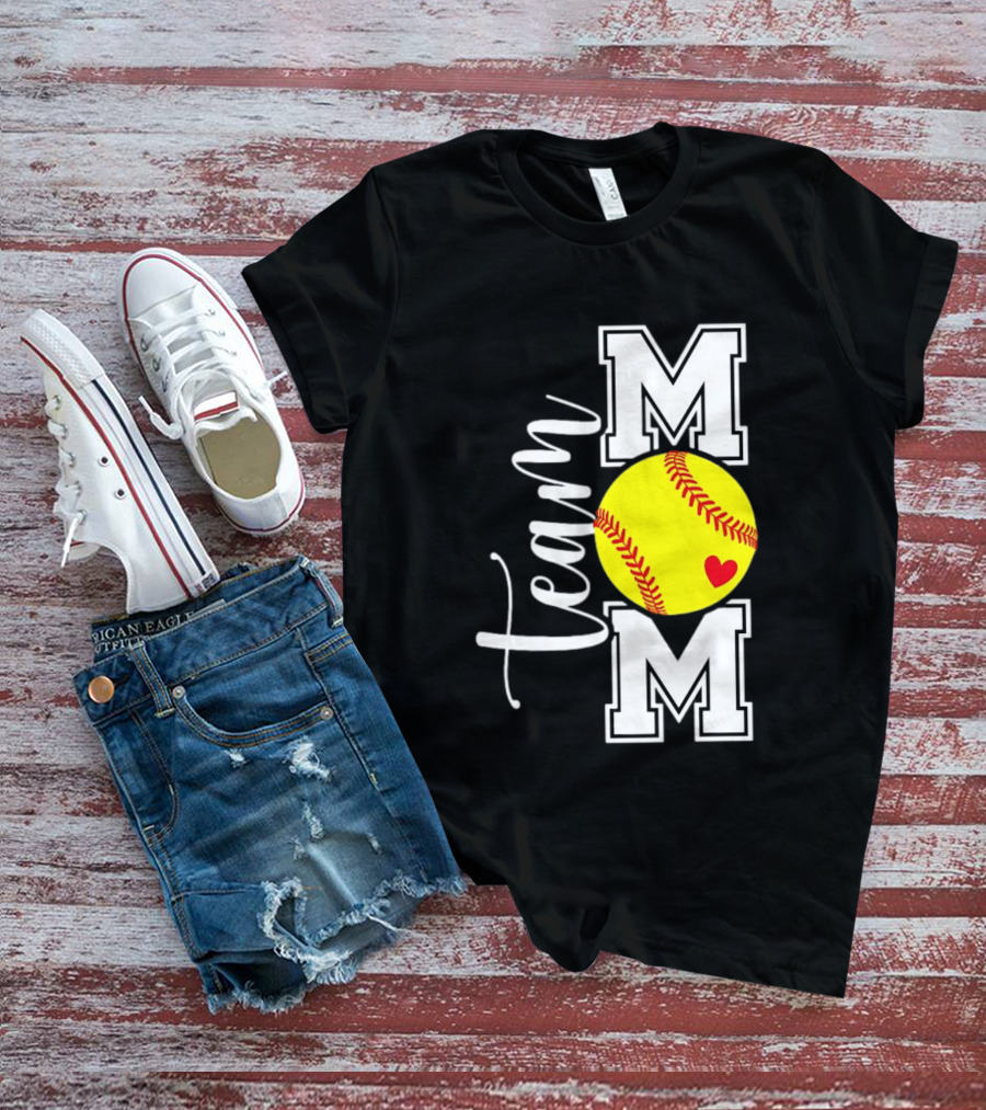 Team Mom Softball Yellow Heart Ball T-Shirt