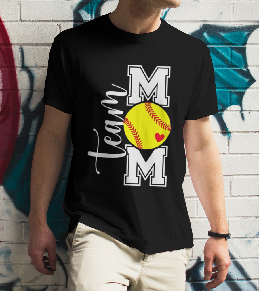 Team Mom Softball Yellow Heart Ball T-Shirt
