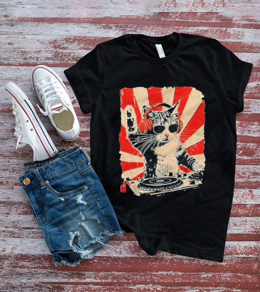 DJ Cat With Headphones Red Sunburst T-Shirt