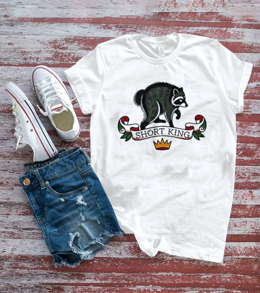 Short King Raccoon Traditional Tattoo T-Shirt