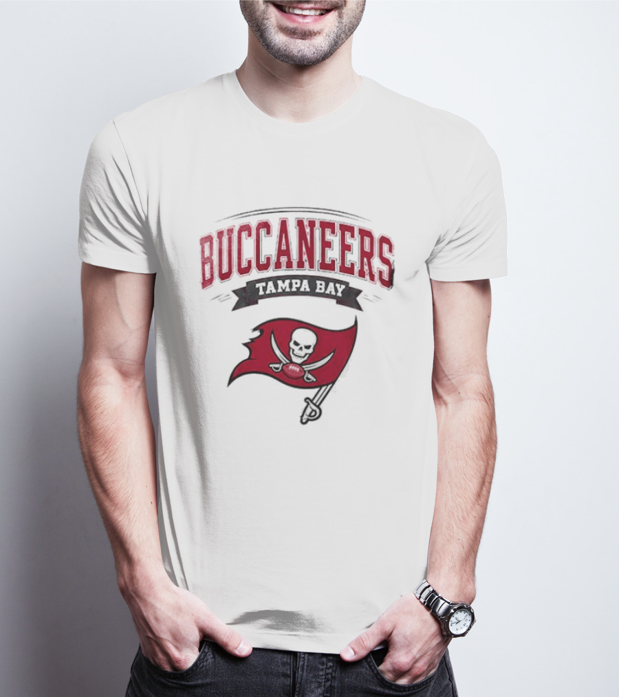 Tampa Bay Buccaneers Ghostface Running Football Pirate Flag T-Shirt