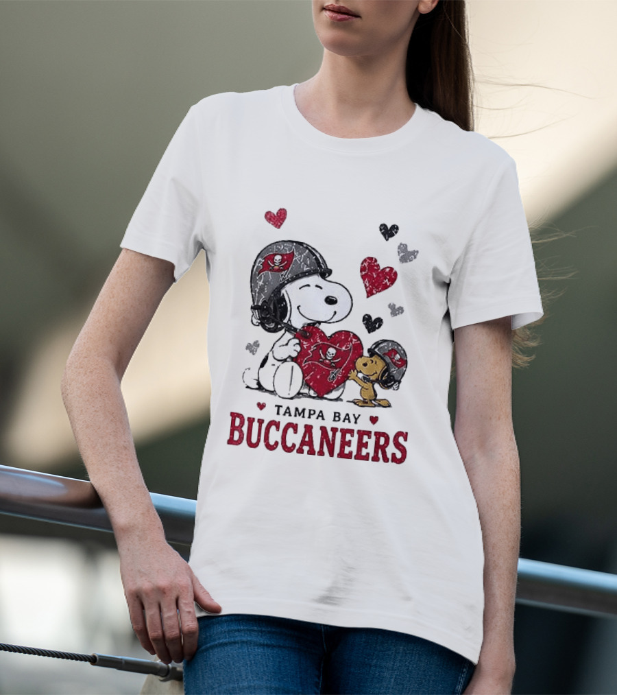 Tampa Bay Buccaneers Snoopy Peanuts Love Laughter T-Shirt
