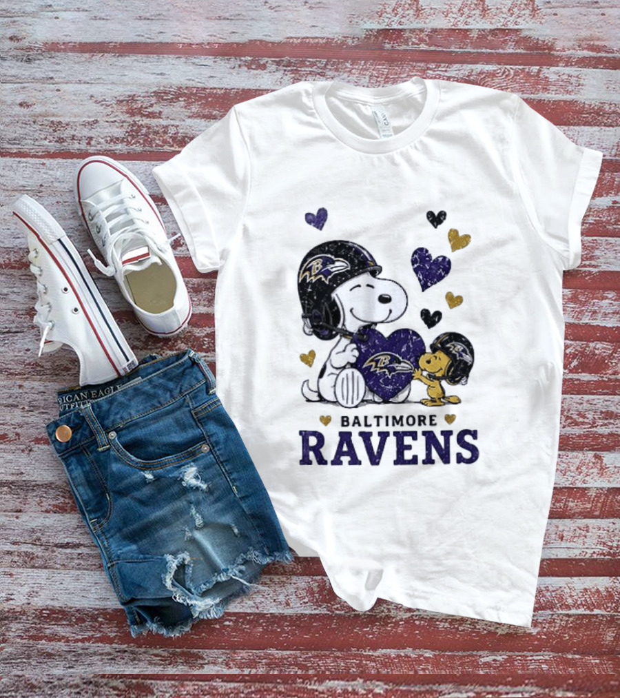 Baltimore Ravens Peanuts Snoopy Woodstock Love Laughter Hearts T-Shirt