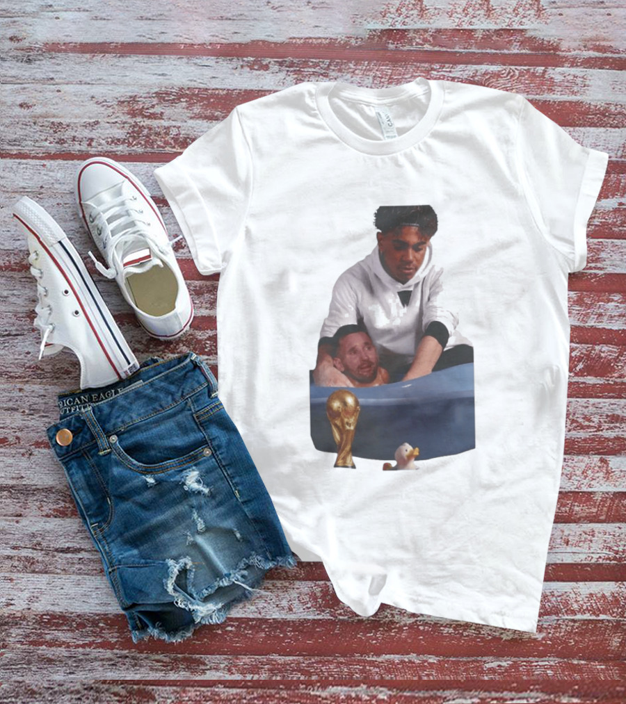 Messi Crying Bath Tub Trophy Football T-Shirt
