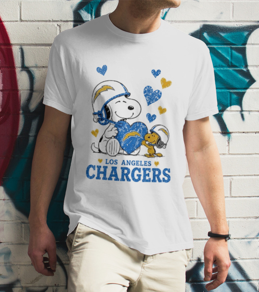 Los Angeles Chargers Peanuts Snoopy Love Laughter T-Shirt
