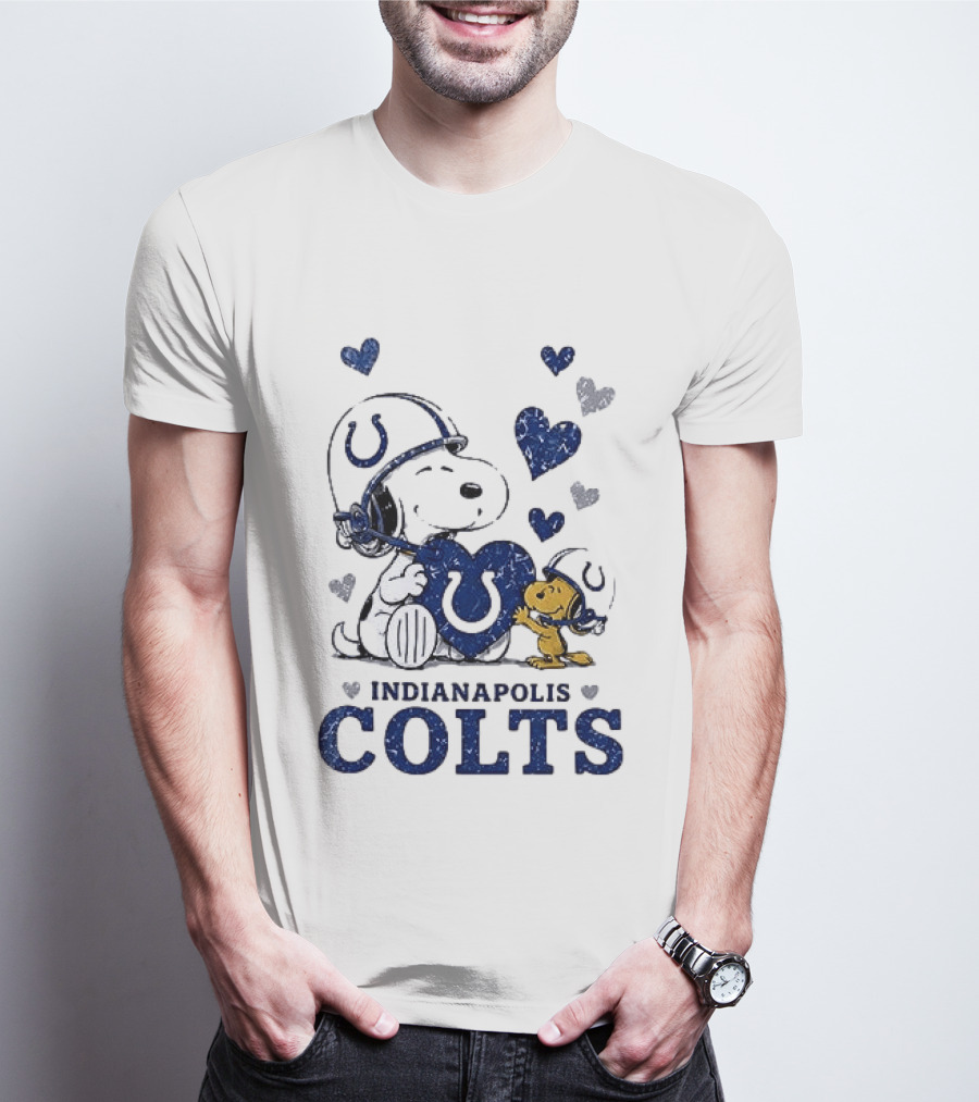 Indianapolis Colts Peanuts Snoopy Woodstock Love Hearts T-Shirt