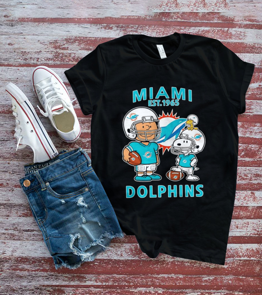Miami Dolphins Est 1965 Charlie Brown Snoopy Football T-Shirt