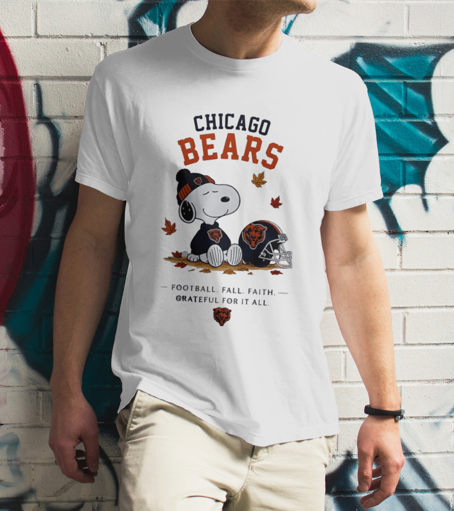Chicago Bears Snoopy Grateful Football Fall Faith T-Shirt