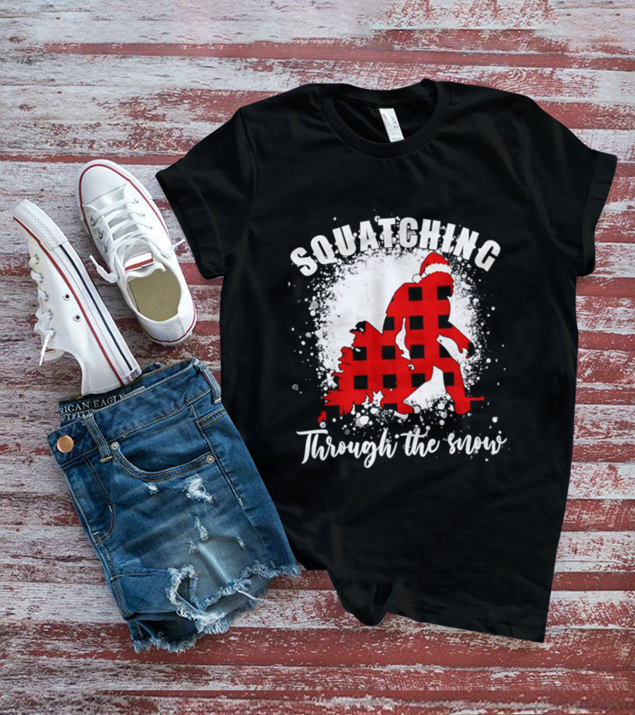 Squatching Through The Snow Bigfoot Santa Hat Christmas T-Shirt