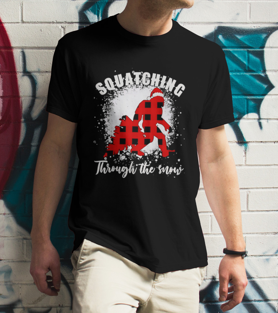 Squatching Through The Snow Bigfoot Santa Hat Christmas T-Shirt