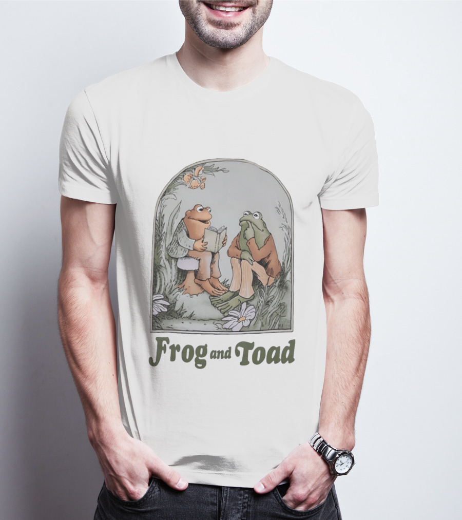 Frog And Toad Reading Together T-Shirt