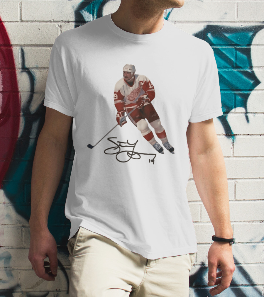 Steve Yzerman Detroit Red Wings Captain 19 Hockey Legend T-Shirt