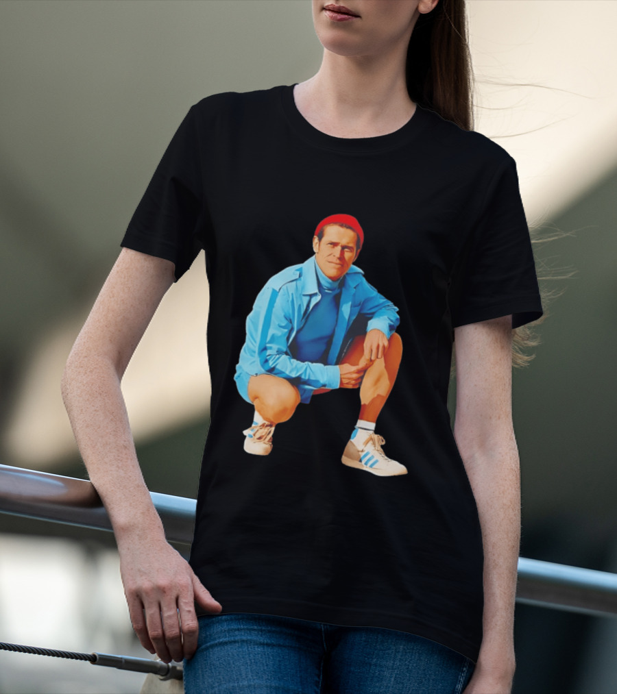 Willem Dafoe Meme Red Beanie Blue Tracksuit Squatting Pose T-Shirt
