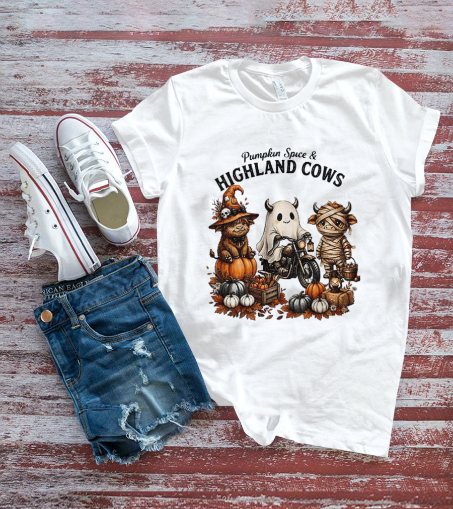 Pumpkin Spice And Highland Cows Halloween Fun T-Shirt